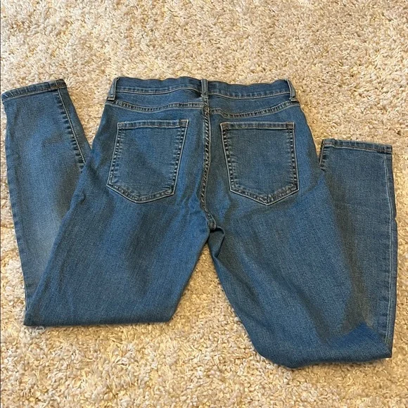 Banana Republic Distressed Skinny Jeans - Picture 4 of 4